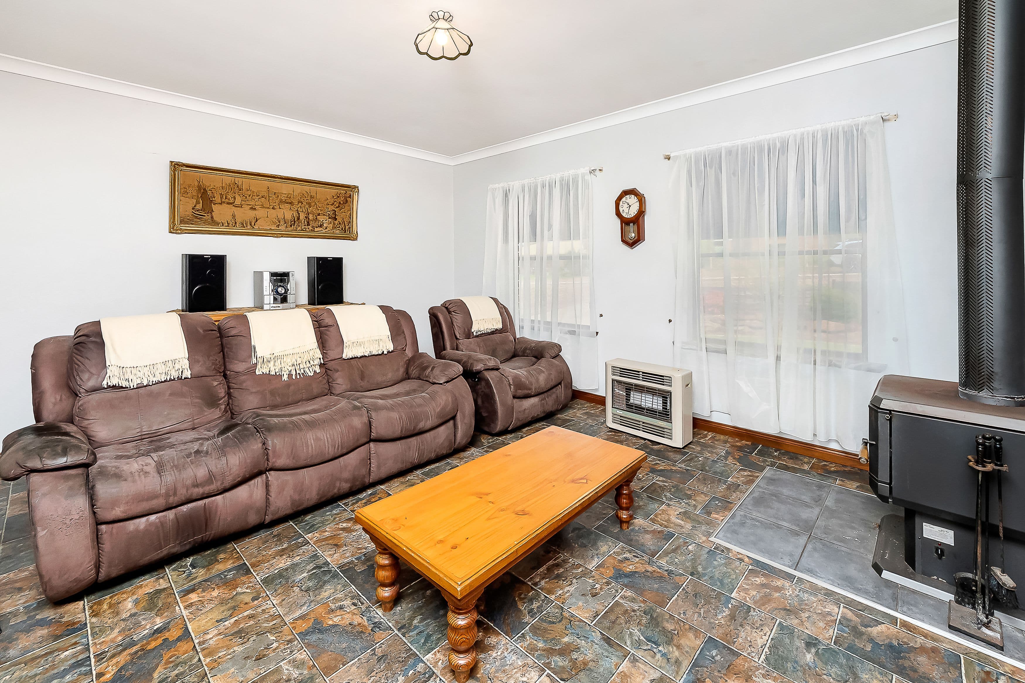11 Illman Avenue, Murray Bridge SA 5253, Murray Bridge - Thumbnail 2