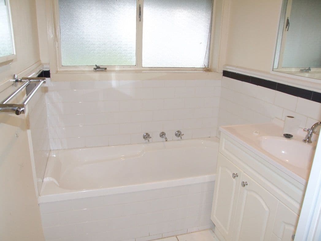 3 Carina Drive North, MELTON VIC 3337, Melton - Thumbnail 4