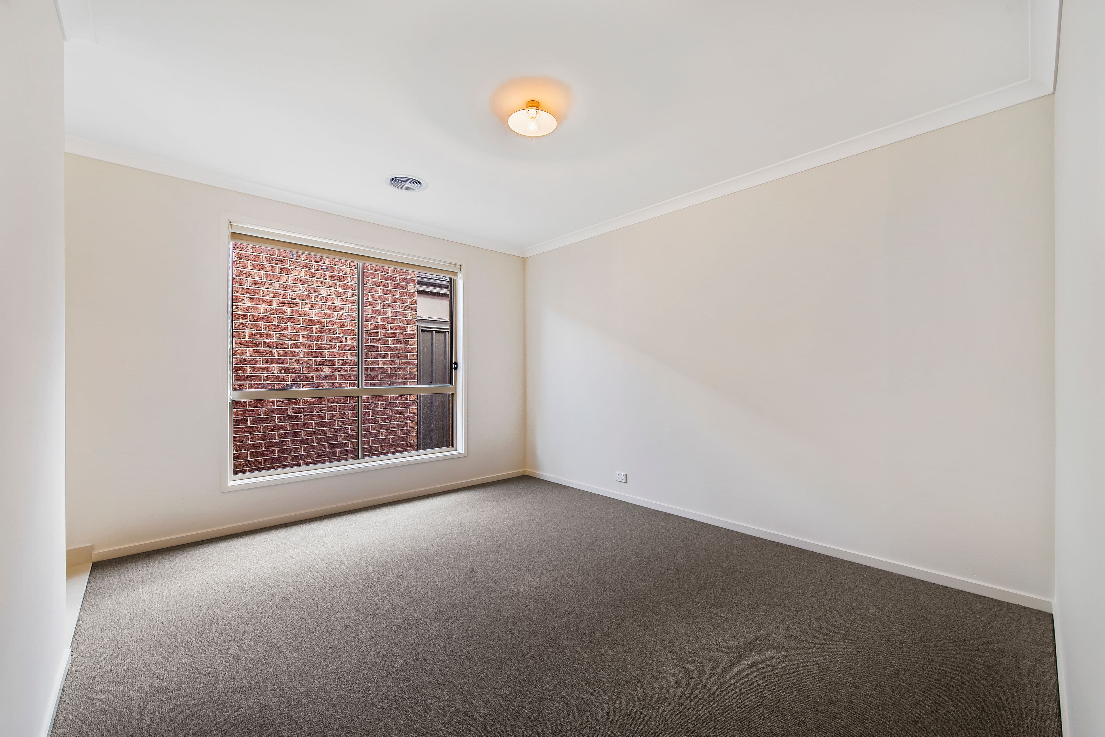 10 Lister Road, Melton West VIC 3337, Melton - Thumbnail 7