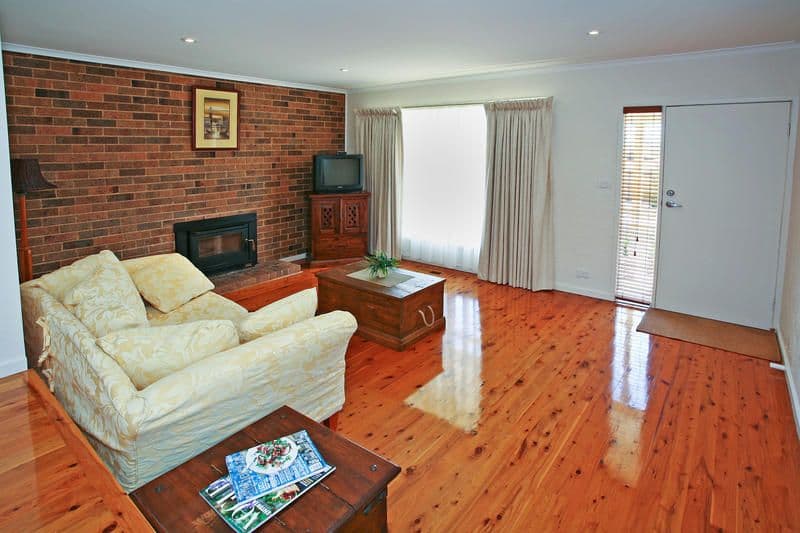 7 Shiraz Drive, WAURN PONDS VIC 3216, Waurn Ponds - Thumbnail 2