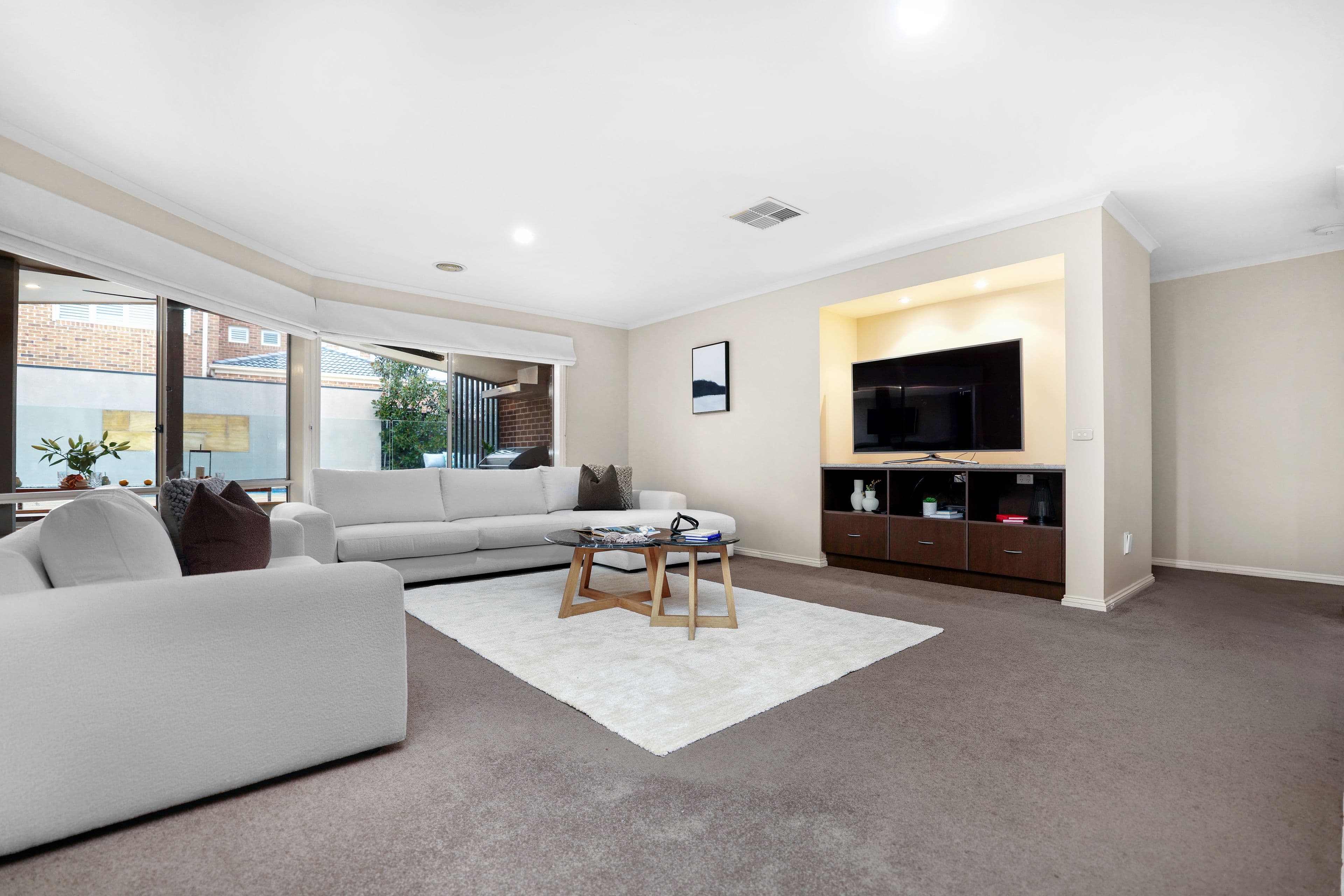 13 Hermitage Place, Rowville VIC 3178, Rowville - Thumbnail 3