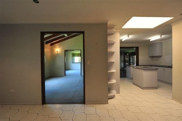 2 Sunray Drive, HIGHFIELDS QLD 4352, Highfields - Thumbnail 5