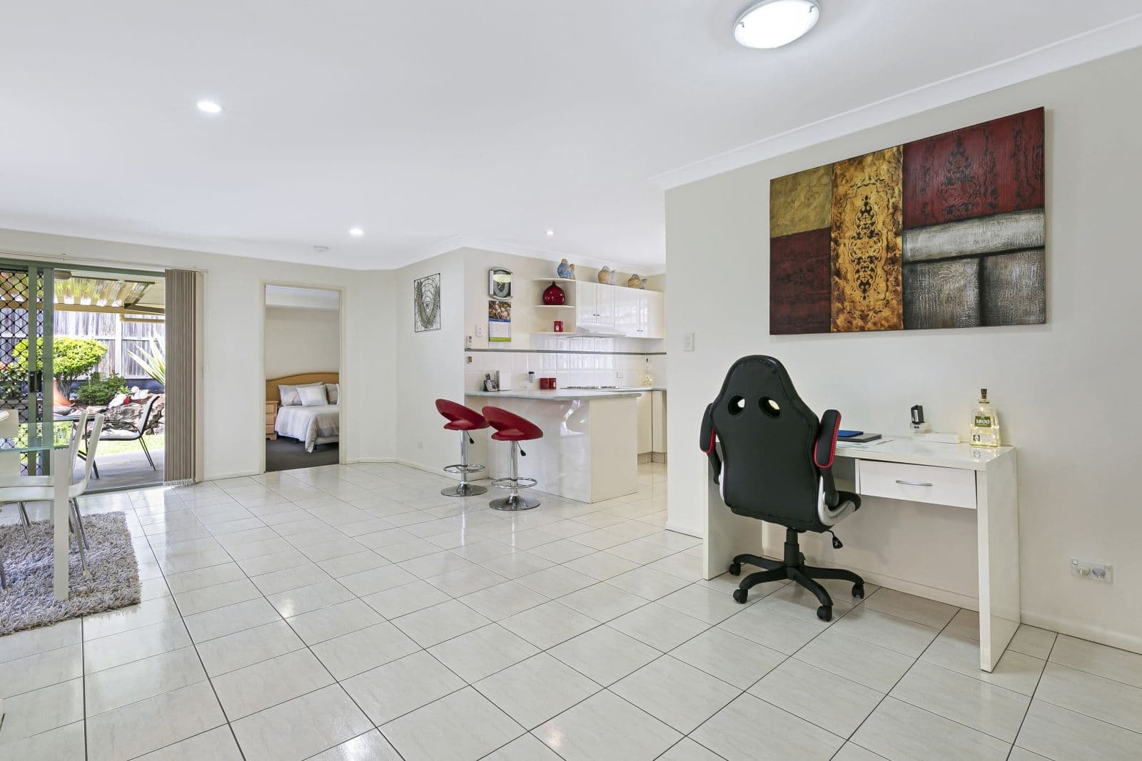 18 Tolai Court, Mudgeeraba QLD 4213, Mudgeeraba - Thumbnail 3