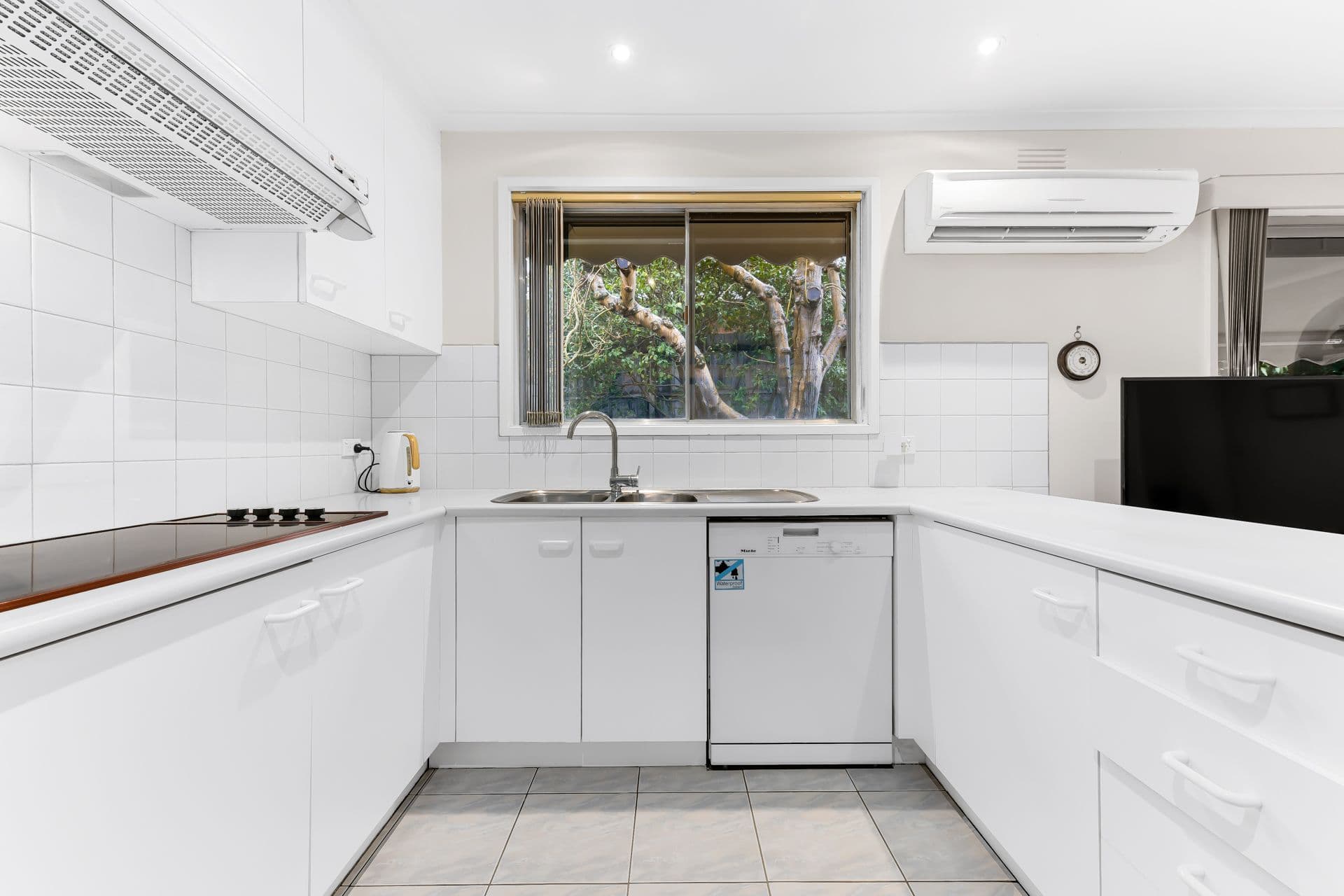 19 Meadowbrook Drive, Wheelers Hill VIC 3150, Wheelers Hill - Thumbnail 7