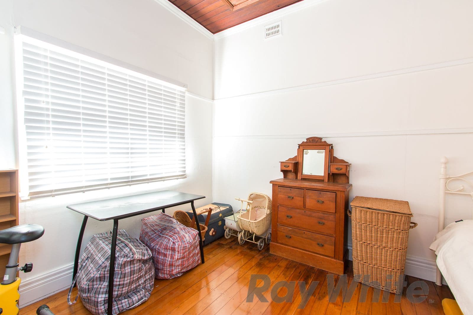 50 Fern Street, Islington - Thumbnail 8