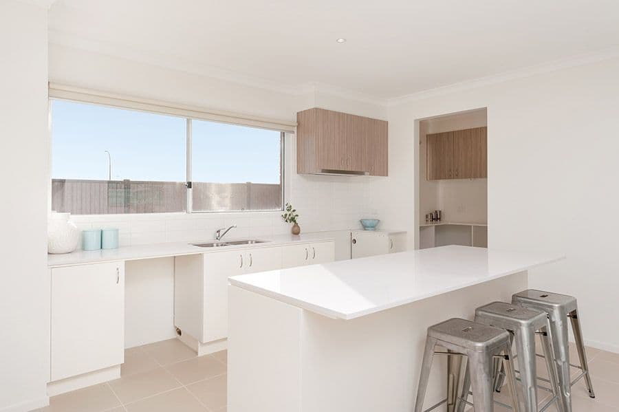 29 Mountleigh Circuit, Craigieburn VIC 3064, Craigieburn - Thumbnail 2