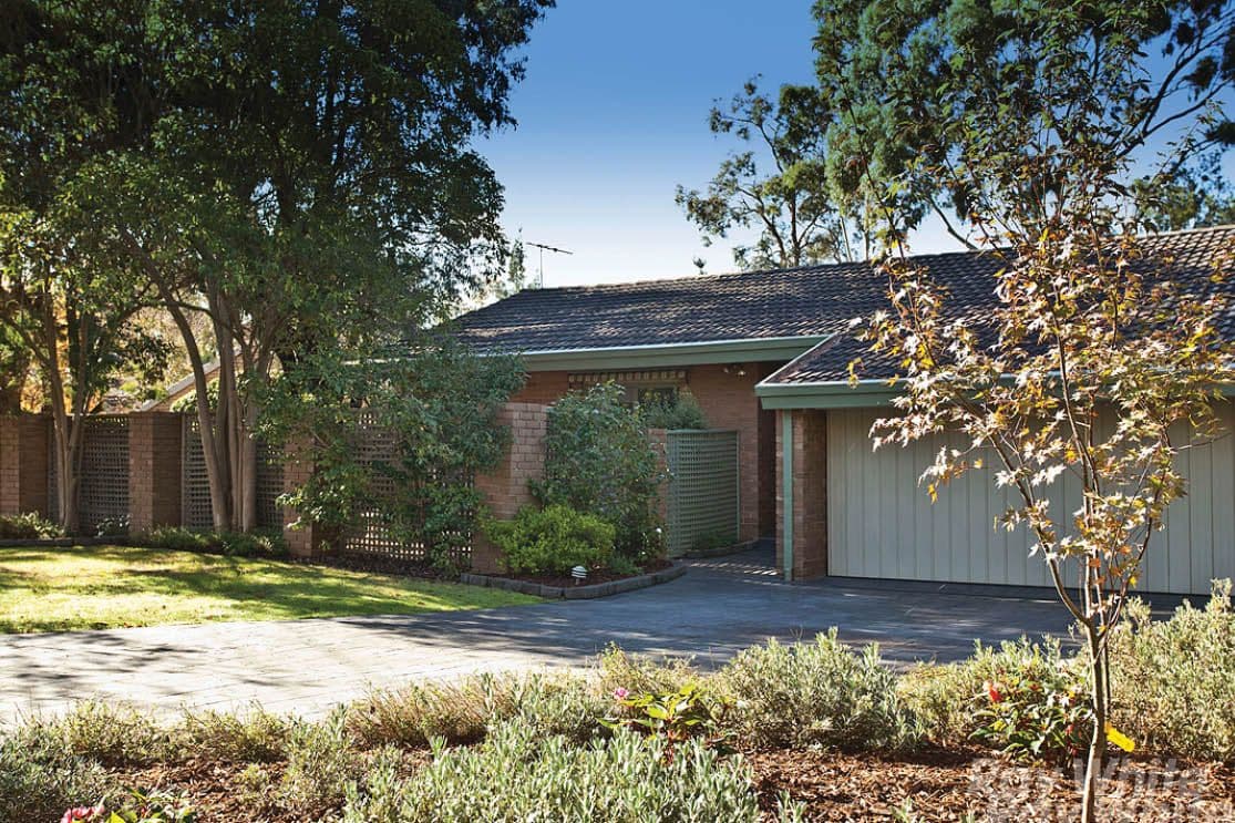 10 Wynyard Street, GLEN WAVERLEY VIC 3150, Glen Waverley - Image 1