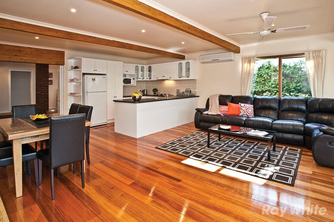 10 Wynyard Street, GLEN WAVERLEY VIC 3150, Glen Waverley - Thumbnail 2
