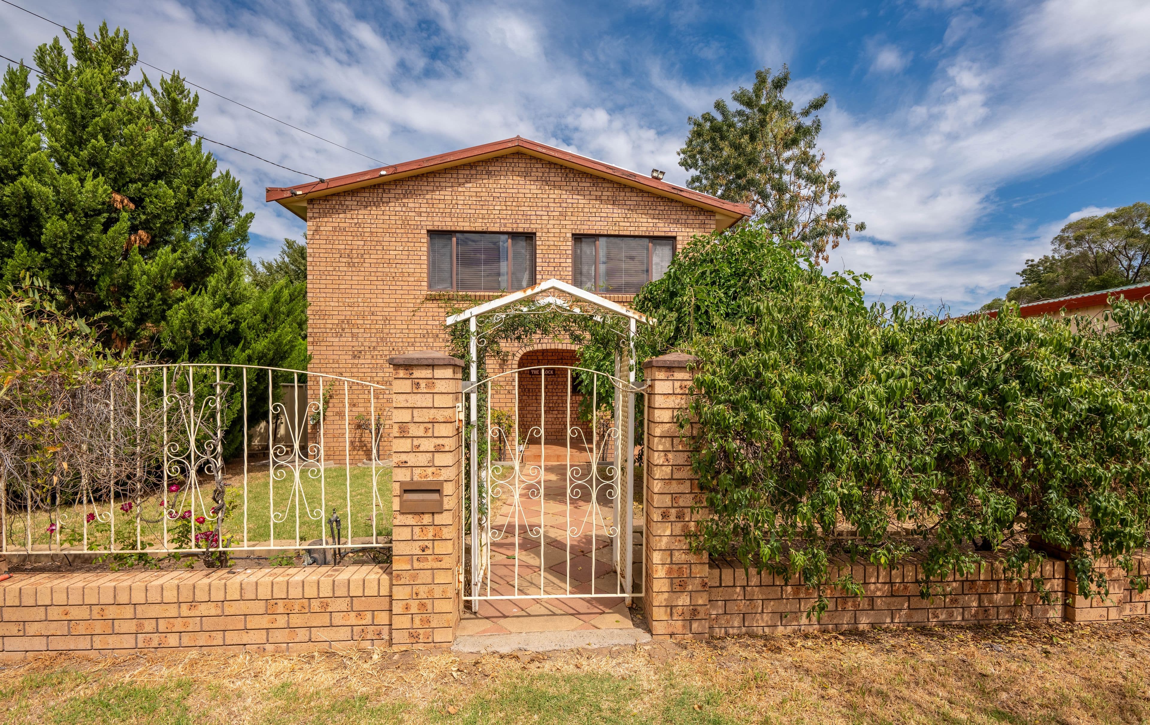 8 Rae Street, Forbes NSW 2871, Forbes - Image 1