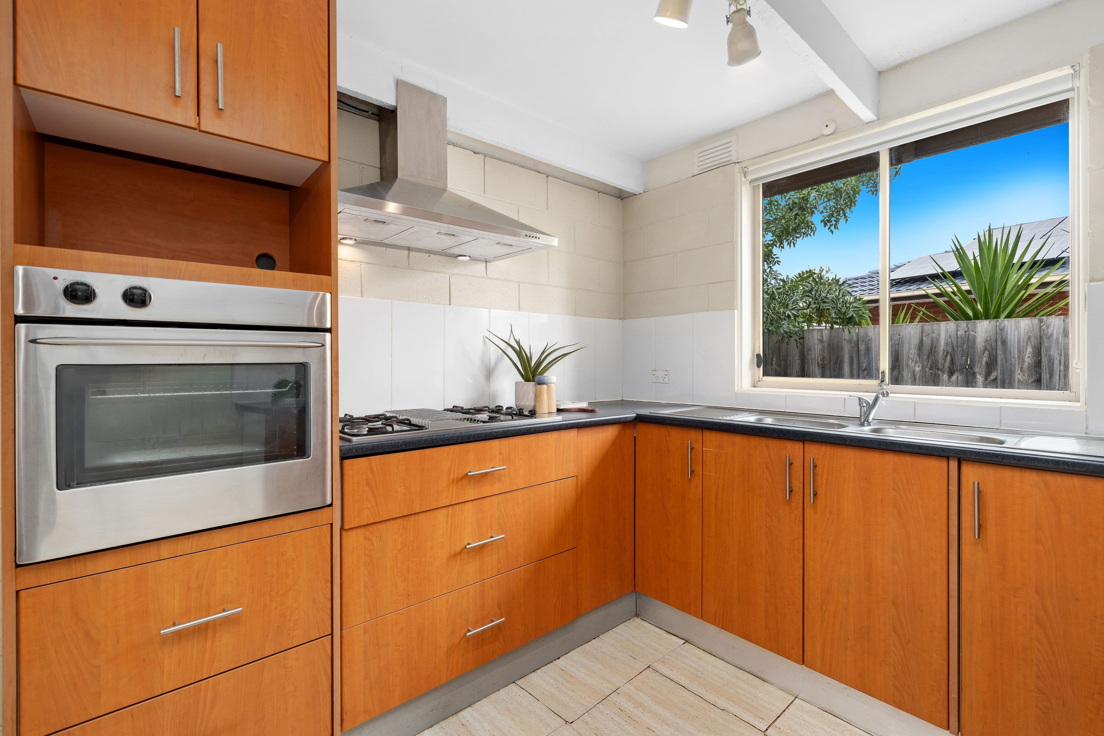 16 Hunt Drive, Seaford VIC 3198, Seaford - Thumbnail 4