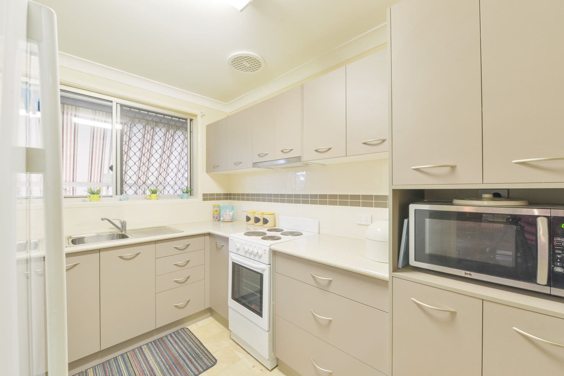 35 Susanne Street, Tamworth NSW 2340, Tamworth - Thumbnail 2