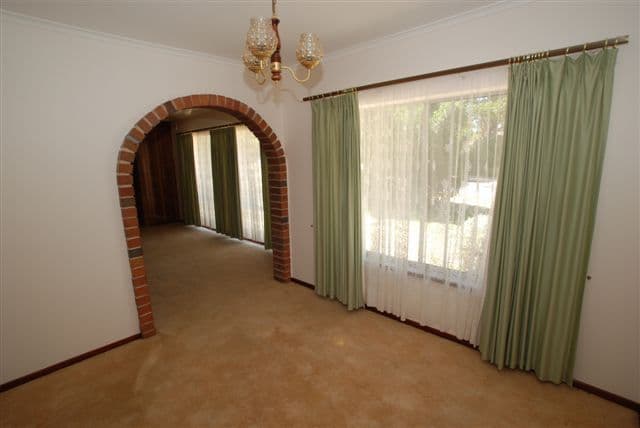 8 Cronulla Drive, REDWOOD PARK SA 5097, Redwood Park - Thumbnail 3
