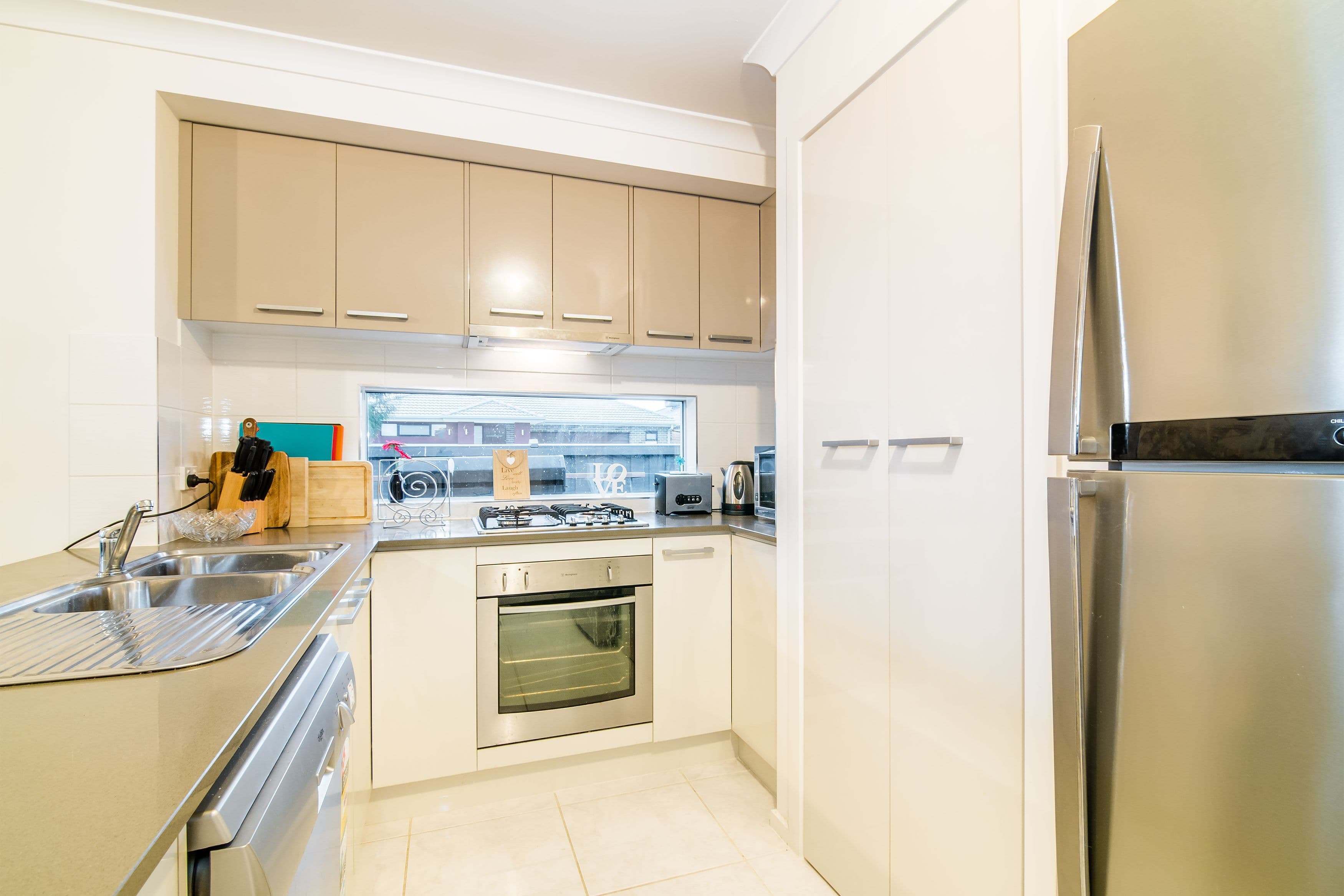 14 Ballymena Crescent, Cranbourne East VIC 3977, Cranbourne East - Thumbnail 4