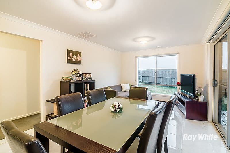14 Ballymena Crescent, Cranbourne East VIC 3977, Cranbourne East - Thumbnail 5