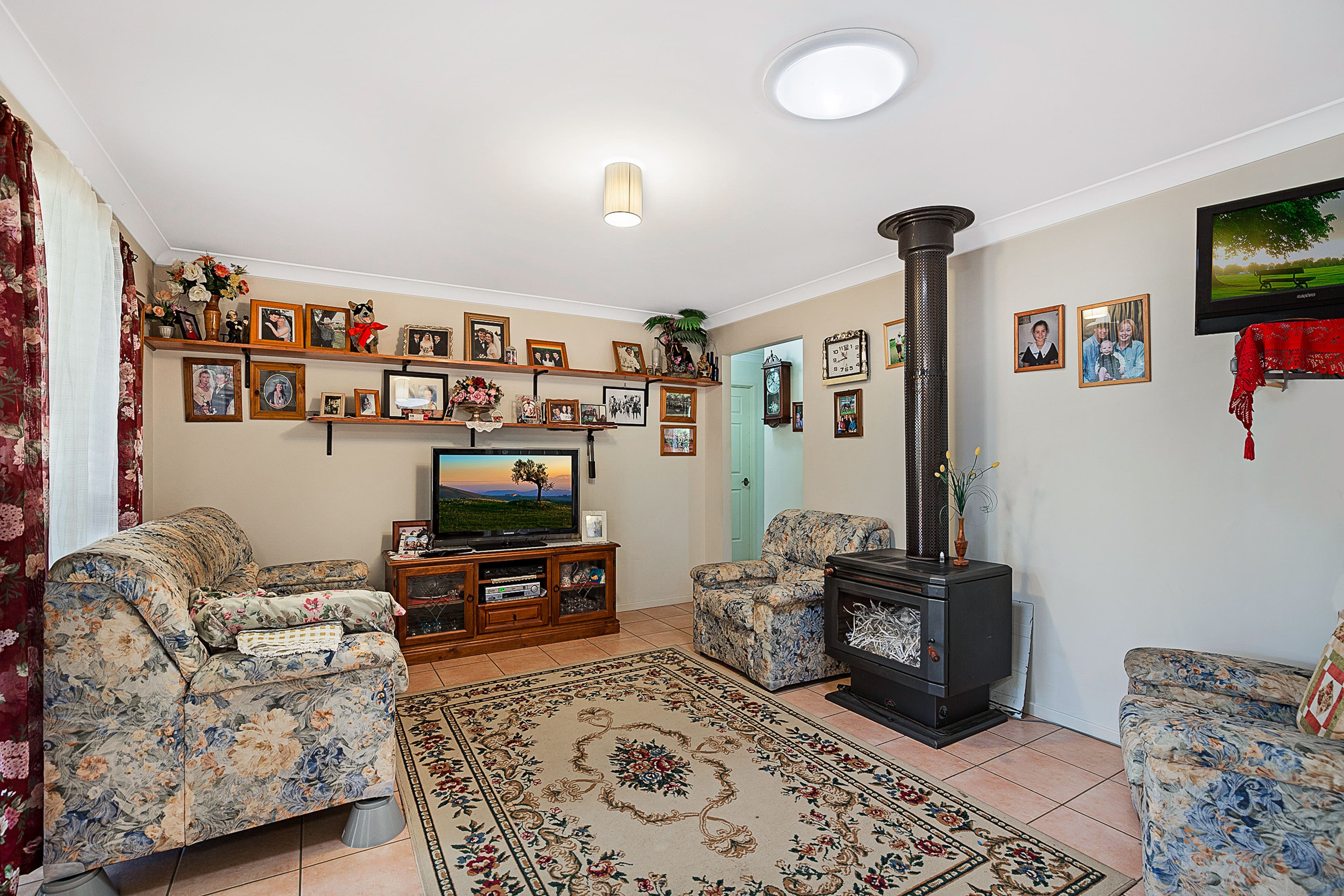 27 Westfield Drive, WESTBROOK QLD 4350, Westbrook - Thumbnail 3