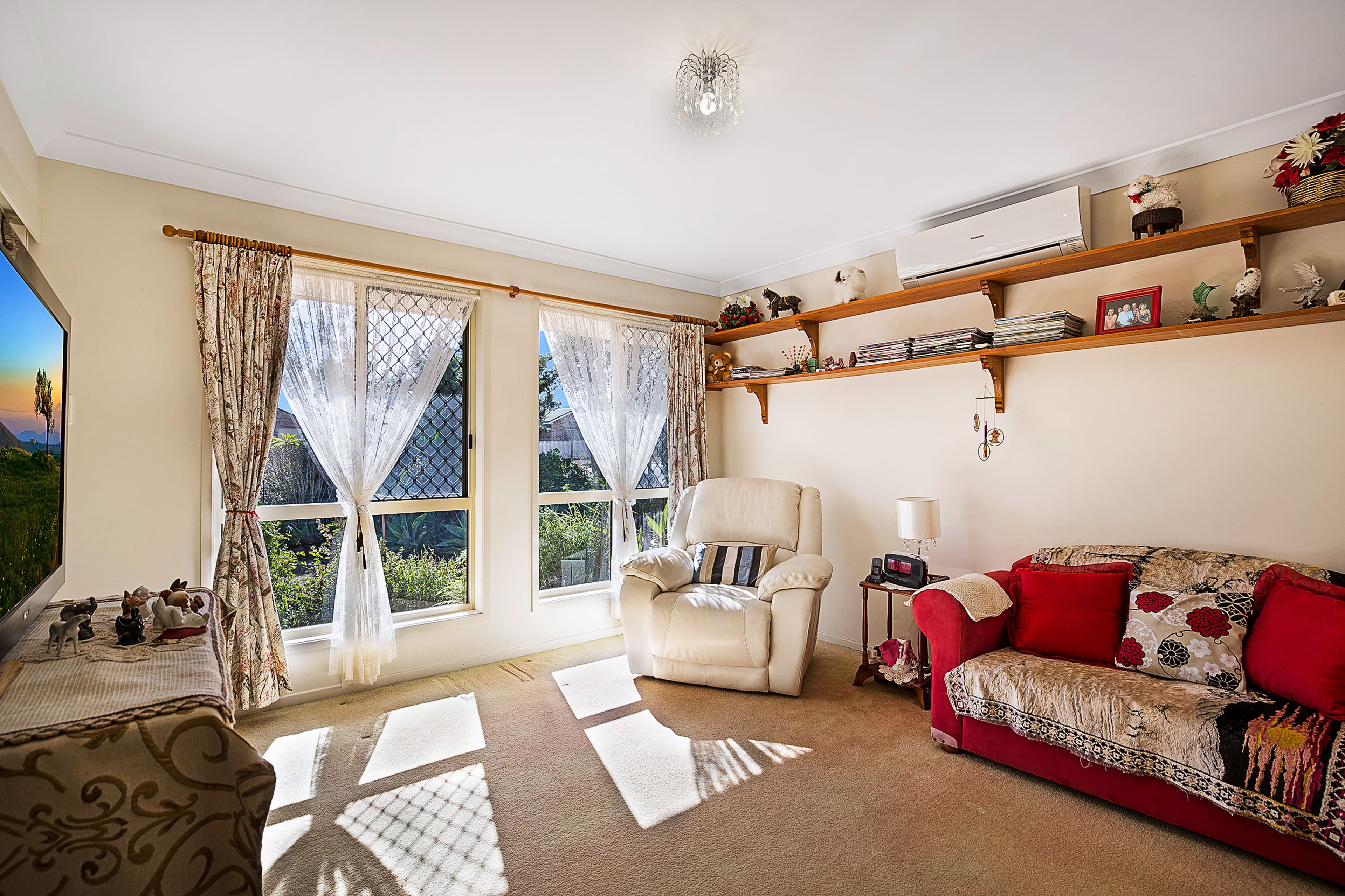 27 Westfield Drive, WESTBROOK QLD 4350, Westbrook - Thumbnail 4