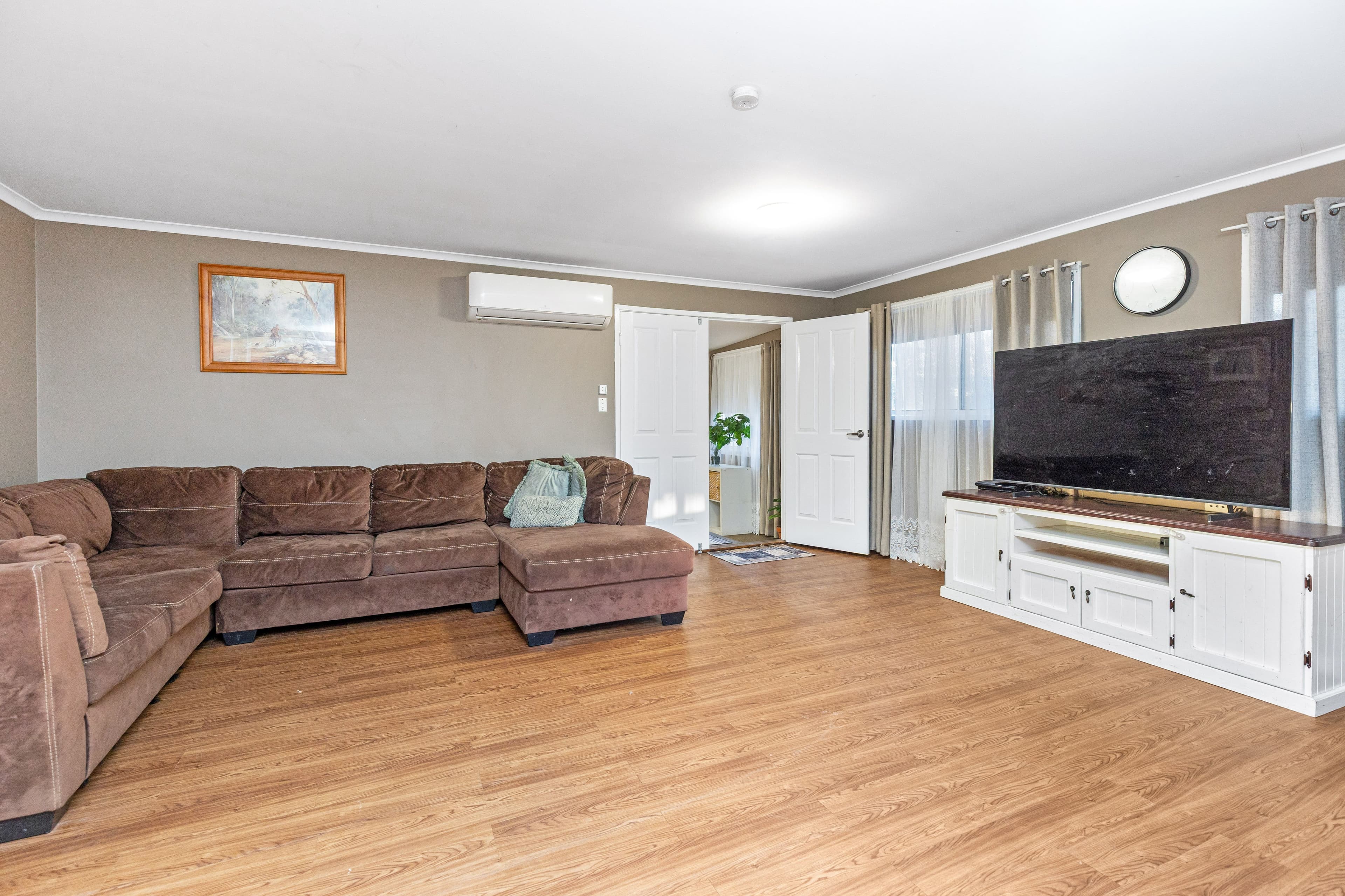 25 Regent Street, Junee NSW 2663, Junee - Thumbnail 2
