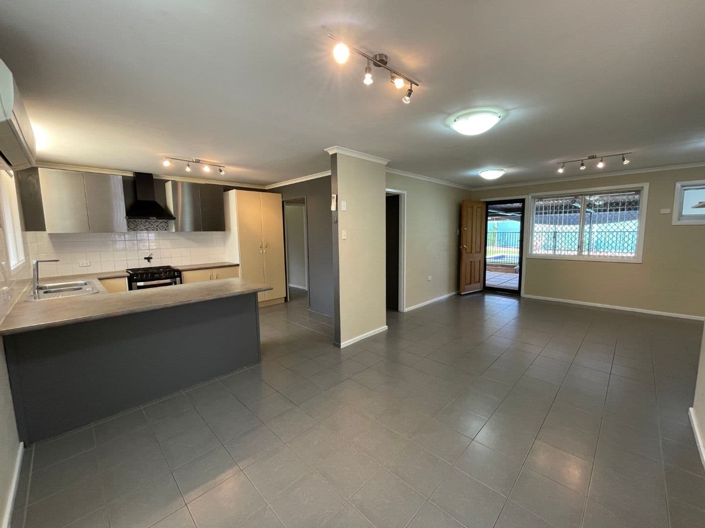 37 Strickland Drive, Millars Well WA 6714, Millars Well - Thumbnail 3