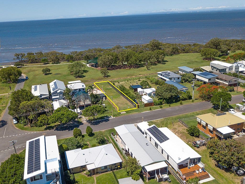 81 O'Quinn Street, Nudgee Beach QLD 4014, Nudgee Beach - Thumbnail 3