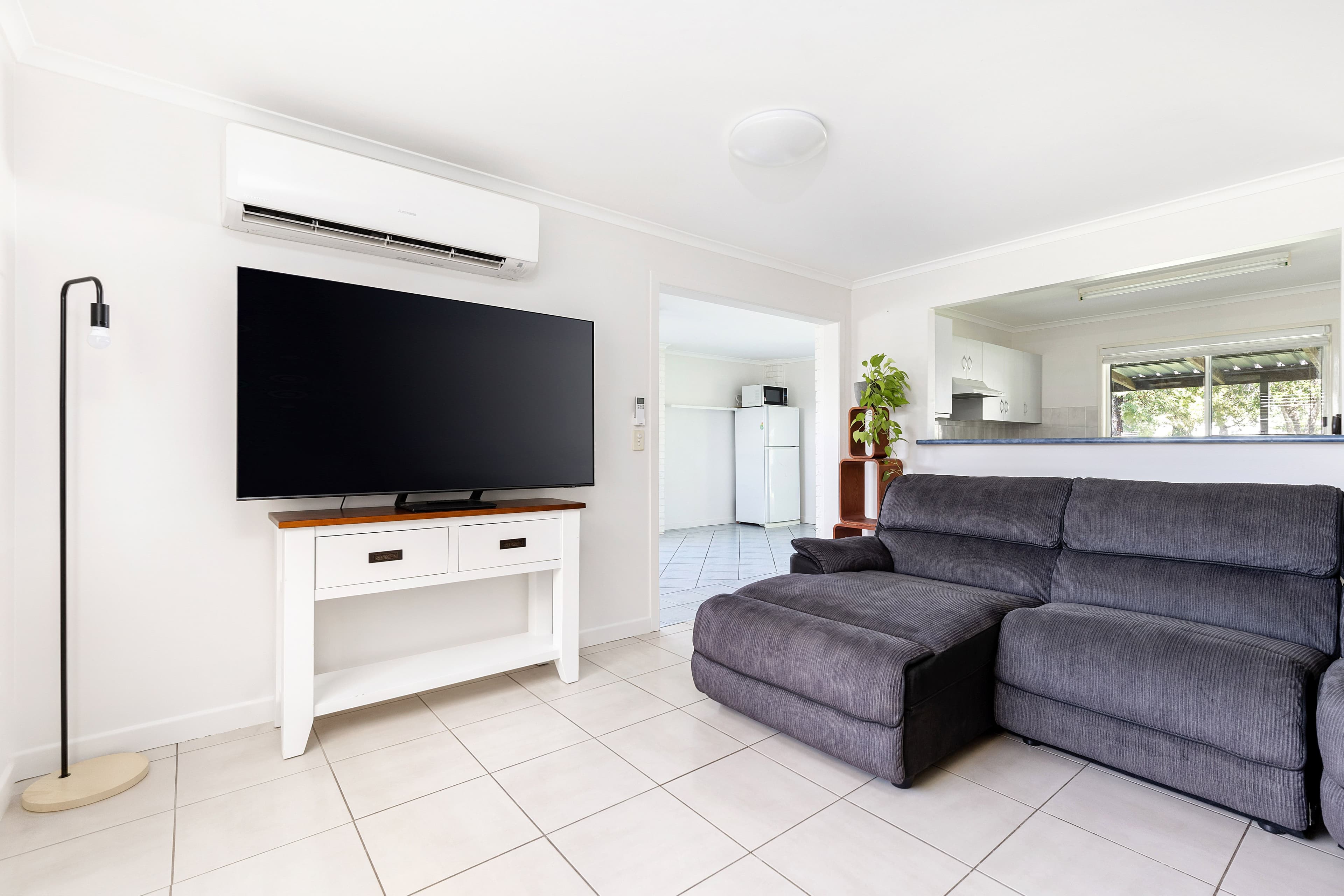18 Barry Street, Emerald QLD 4720, Emerald - Thumbnail 6