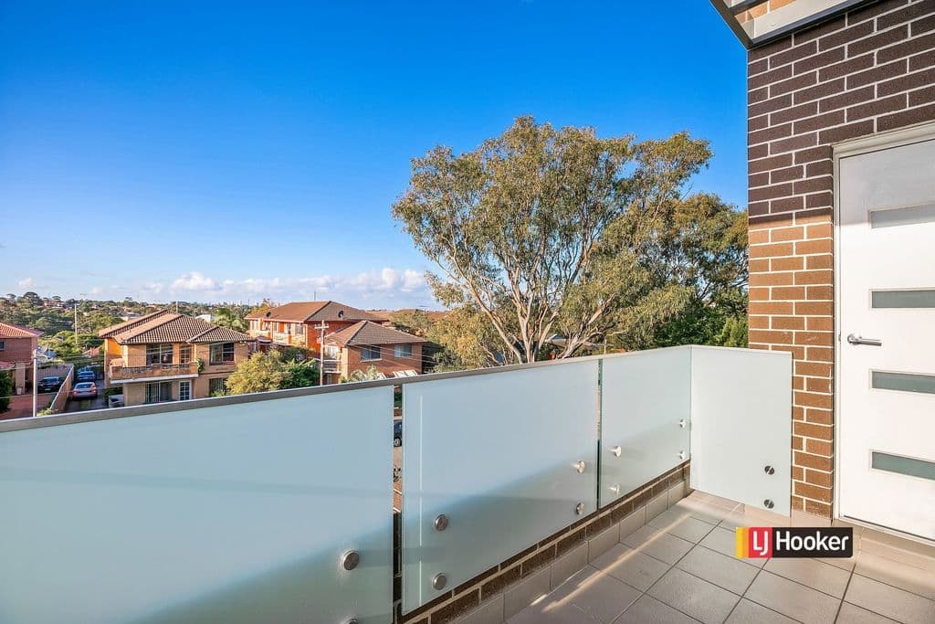 8/3 Rome Street, Canterbury - Thumbnail 2