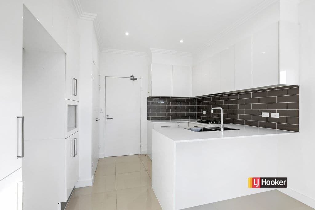 8/3 Rome Street, Canterbury - Thumbnail 4