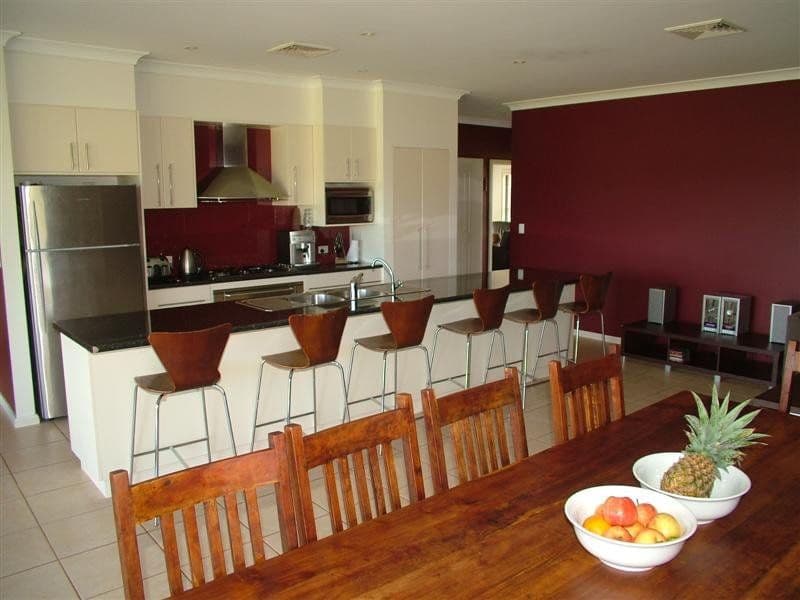 76 Hennessy Drive, DUBBO NSW 2830, Dubbo - Thumbnail 4