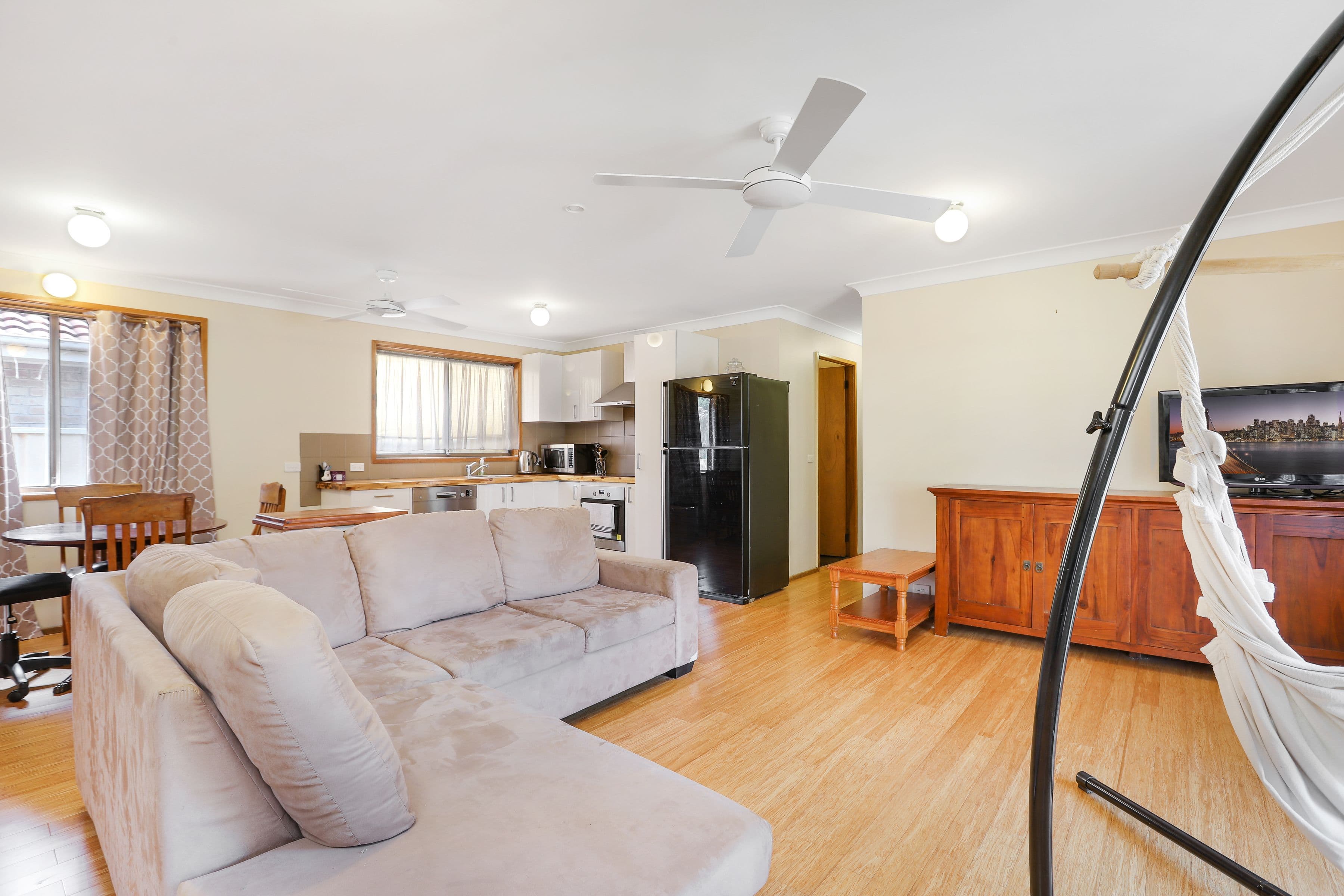 45 Avenue Of The Allies, Tanilba Bay - Thumbnail 2