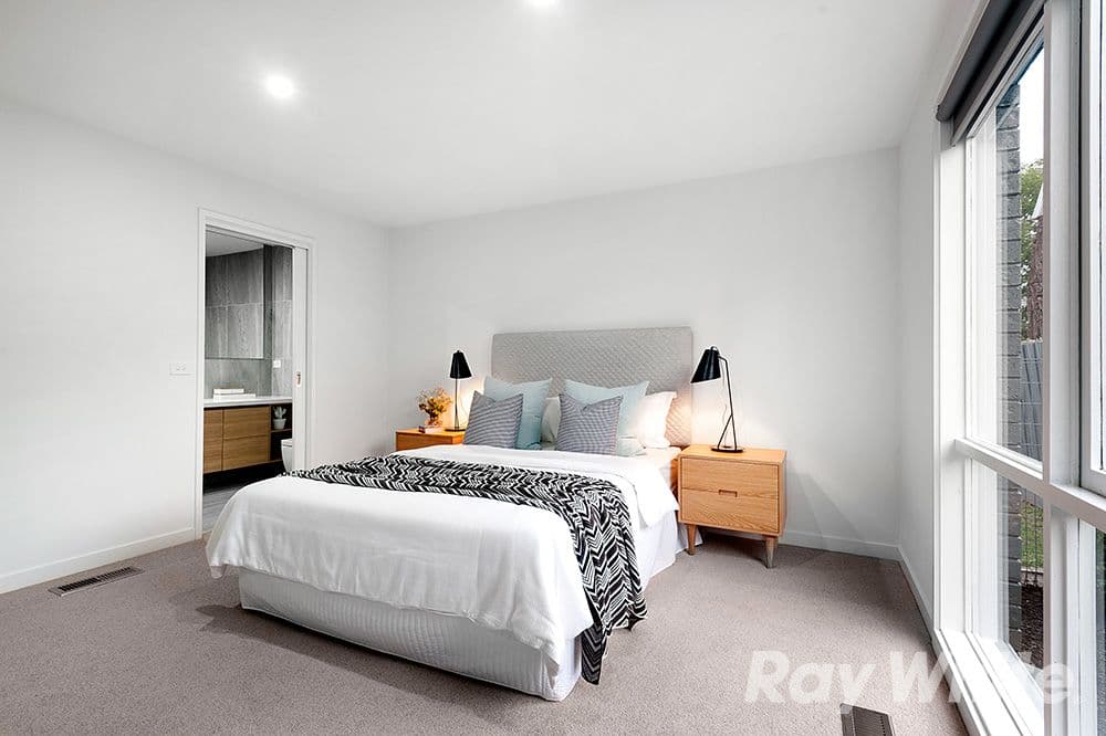 8 Marykirk Drive, Wheelers Hill VIC 3150, Wheelers Hill - Thumbnail 5