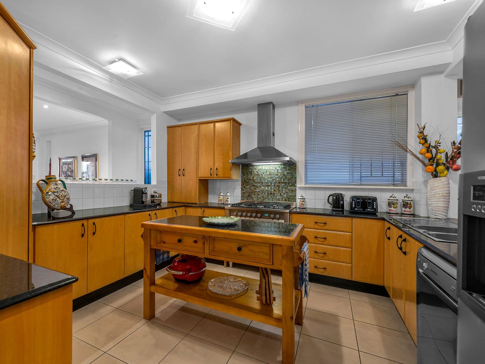 31 Gertrude Street, Highgate Hill QLD 4101, Highgate Hill - Thumbnail 5