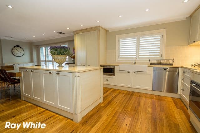 6 Blackbutt Street, BOSSLEY PARK NSW 2176, Bossley Park - Thumbnail 5
