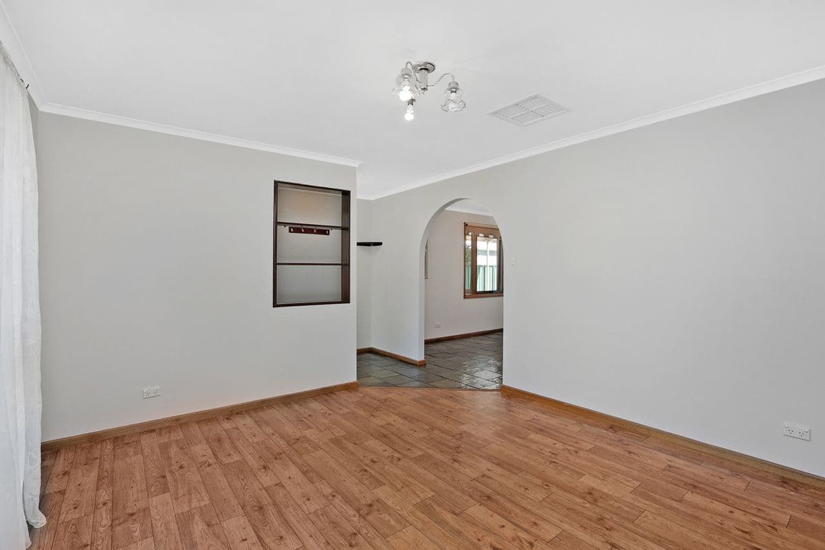 13 Townsend Avenue, Parafield Gardens SA 5107, Parafield Gardens - Thumbnail 6