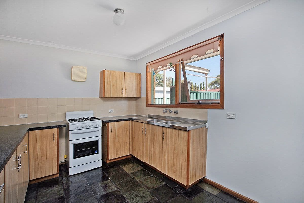 13 Townsend Avenue, Parafield Gardens SA 5107, Parafield Gardens - Thumbnail 8