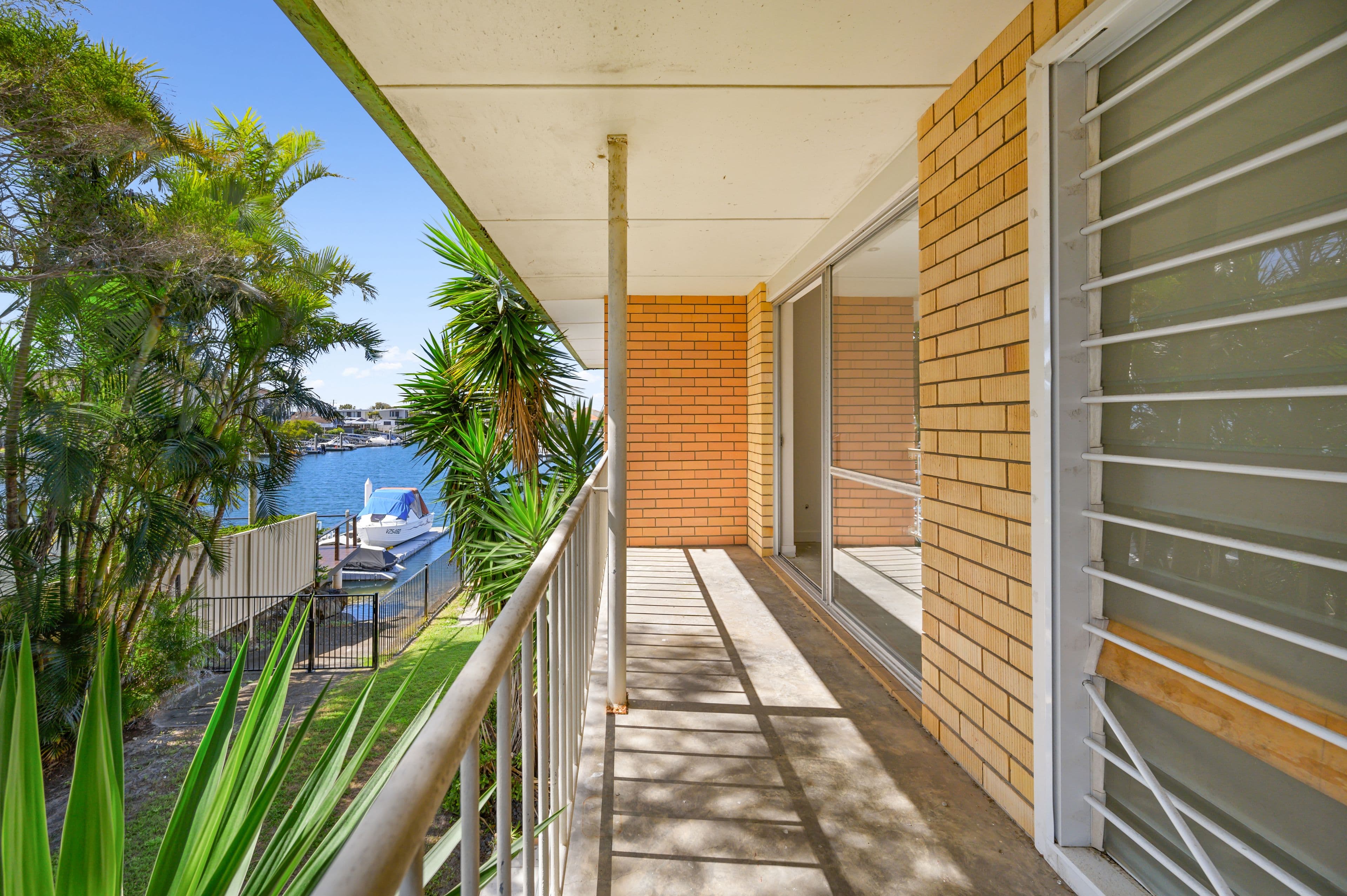 83 Bayview Street, Runaway Bay QLD 4216, Runaway Bay - Thumbnail 4