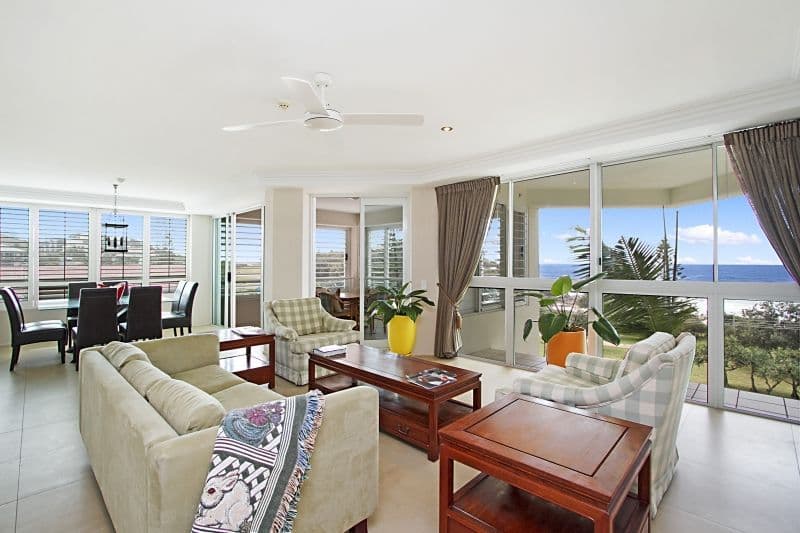 4 'Whitecrests by the Sea', 292 The Esplanade, Miami QLD 4220, Miami - Thumbnail 3