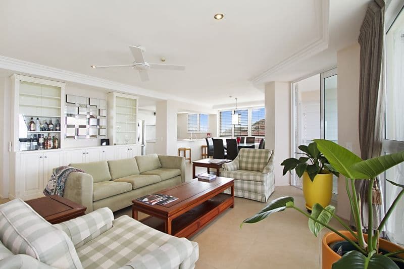 4 'Whitecrests by the Sea', 292 The Esplanade, Miami QLD 4220, Miami - Thumbnail 6