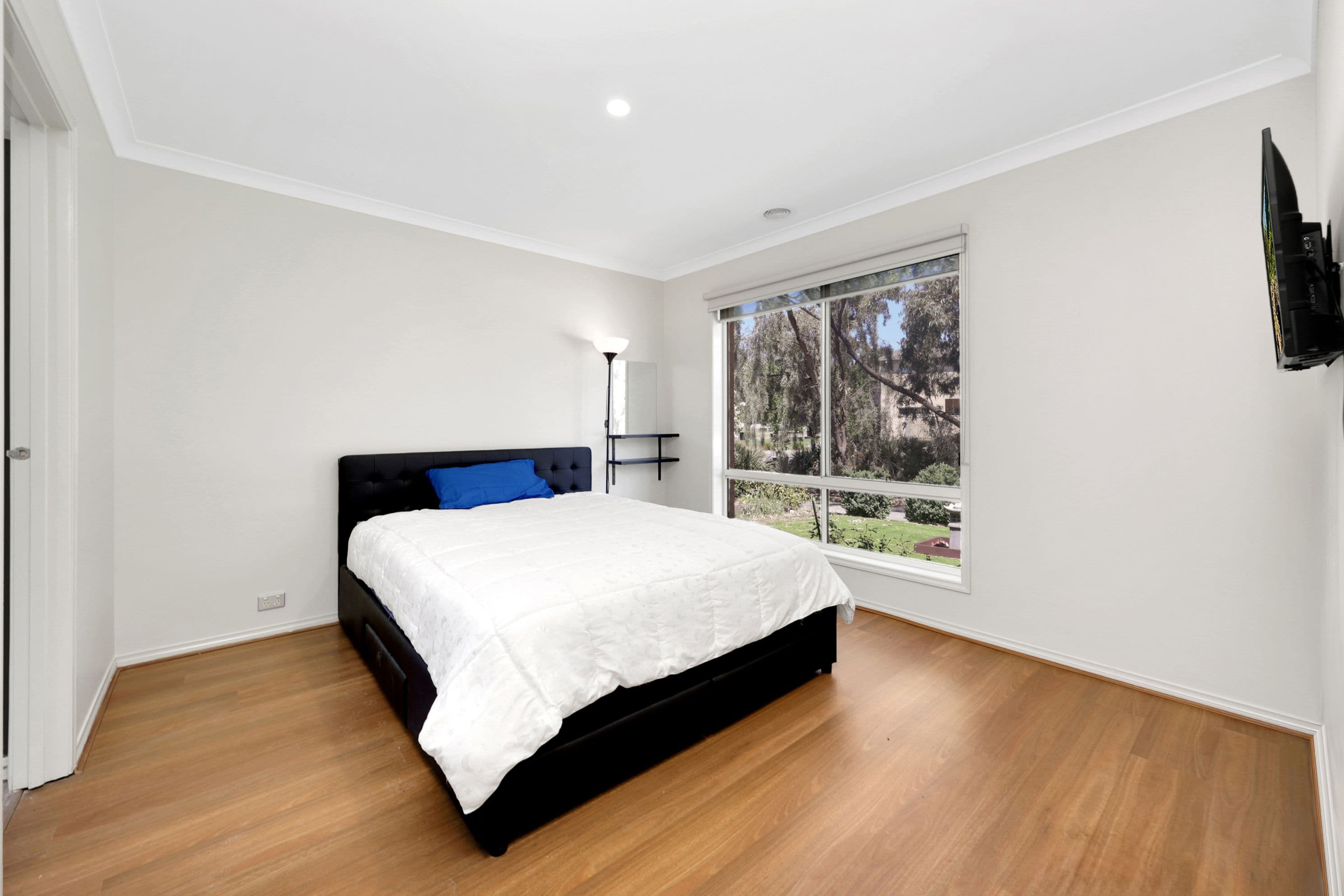 33 Sunnybrae Drive, Mernda VIC 3754, Mernda - Thumbnail 2