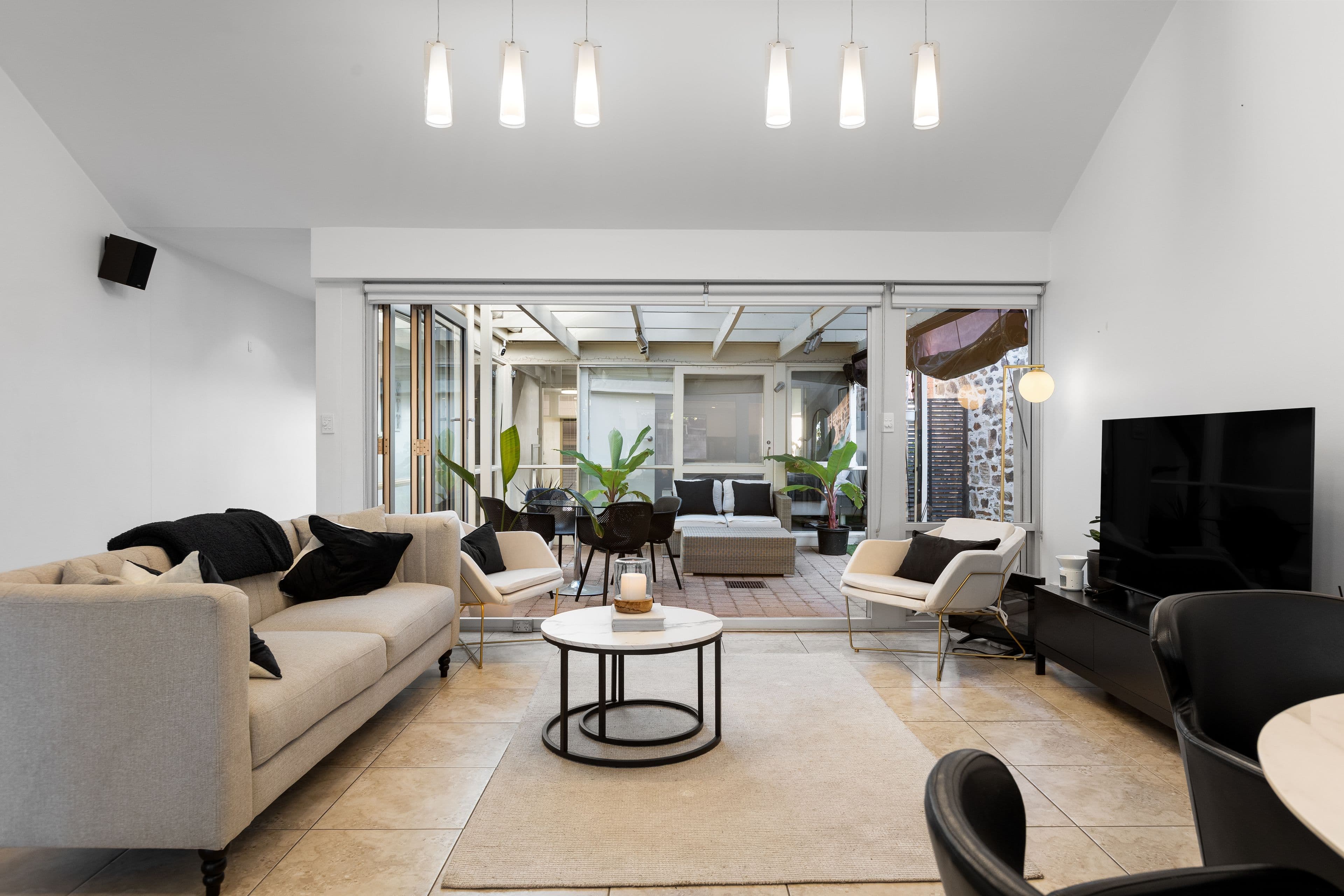 225 Gilles Street, Adelaide SA 5000, Adelaide - Thumbnail 2