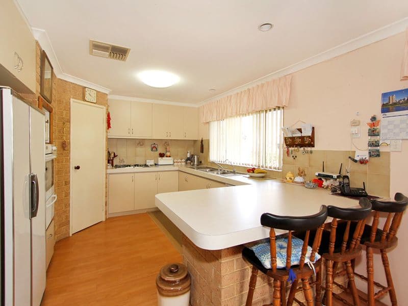 67 Sylvan Crescent, LEEMING WA 6149, Leeming - Thumbnail 7