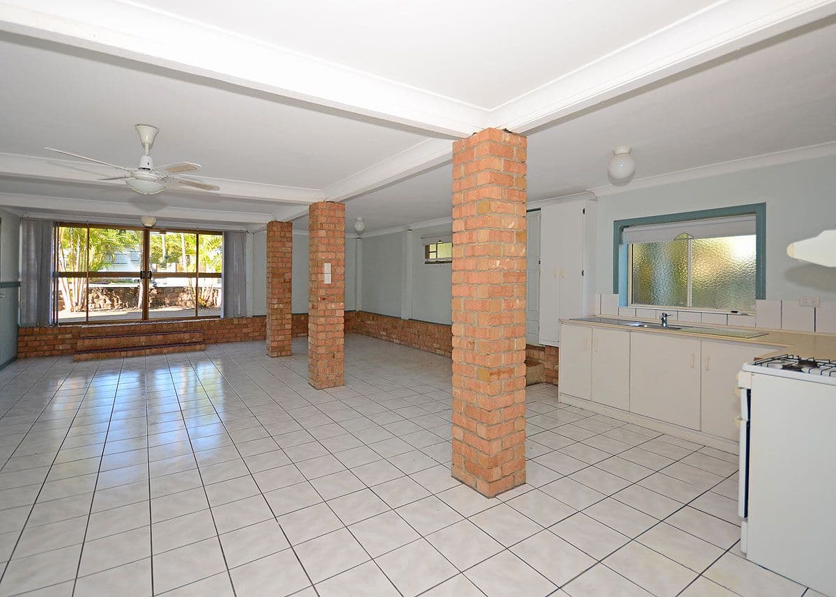 120 Cypress Street, TORQUAY QLD 4655, Torquay - Thumbnail 4