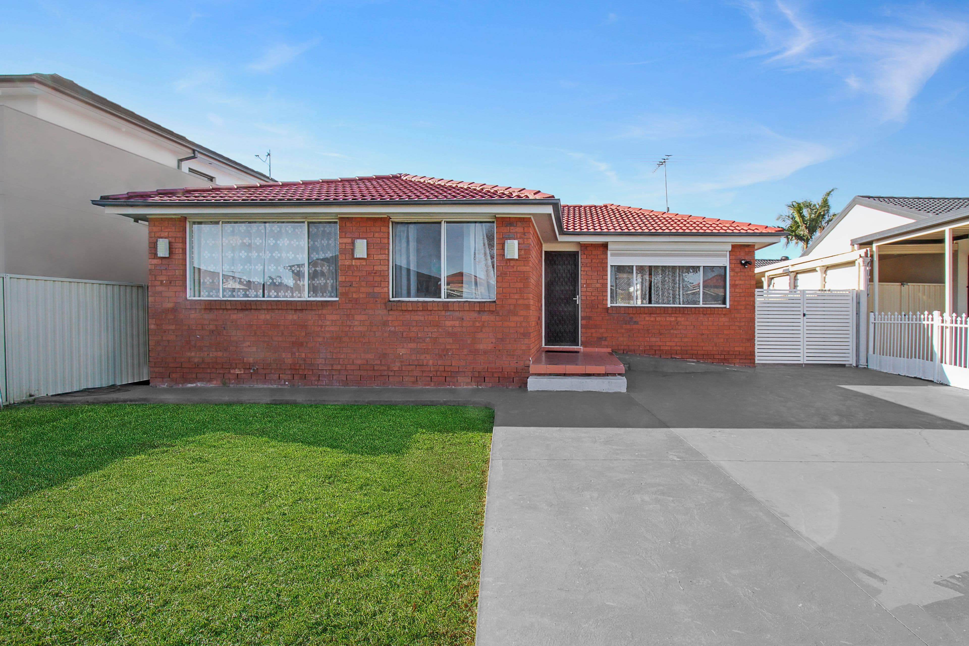104 & 104a Sweethaven Road, GREENFIELD PARK NSW 2176, Greenfield Park - Thumbnail 2