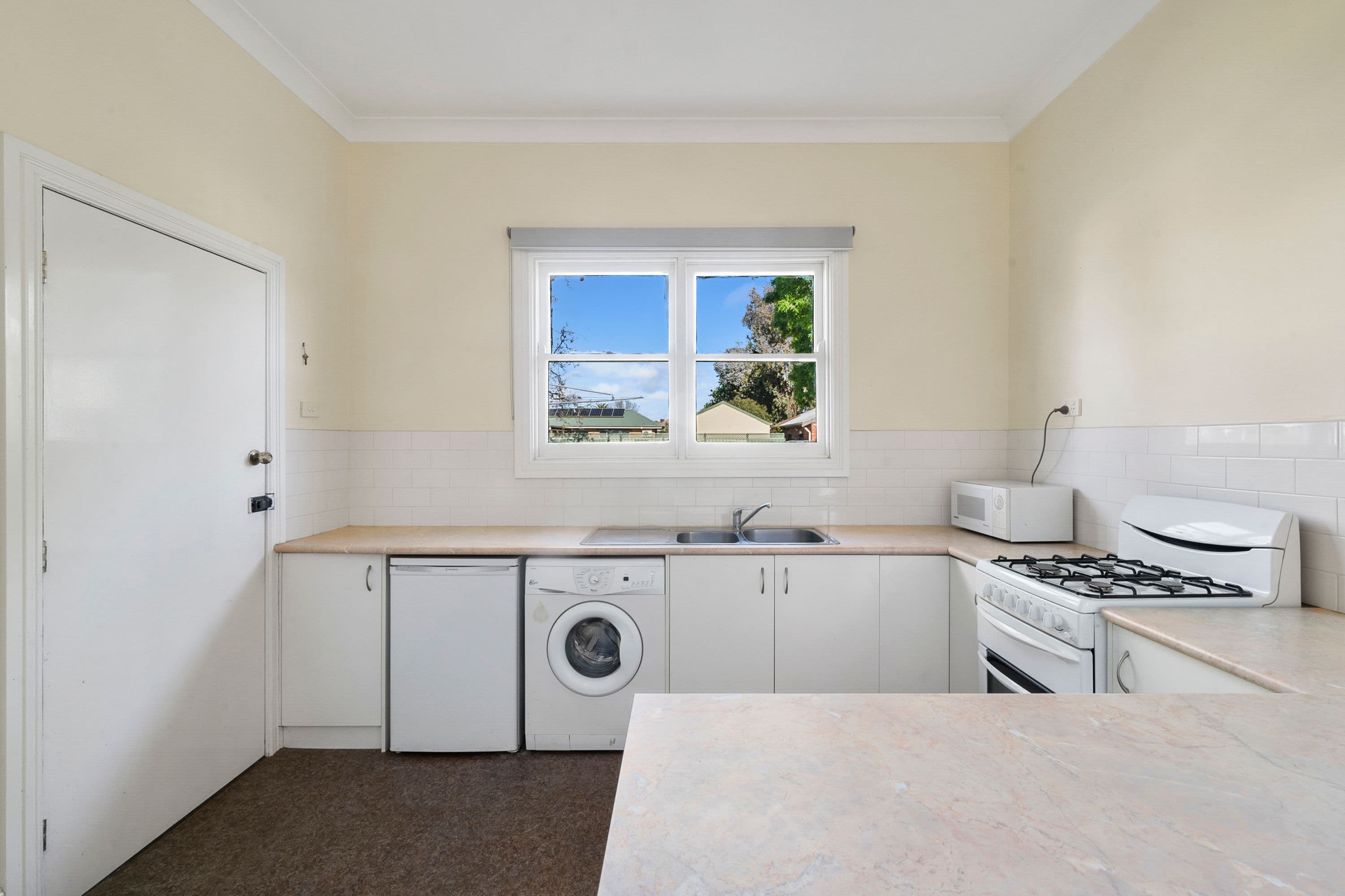 104 Binney Street, Euroa VIC 3666, Euroa - Thumbnail 8