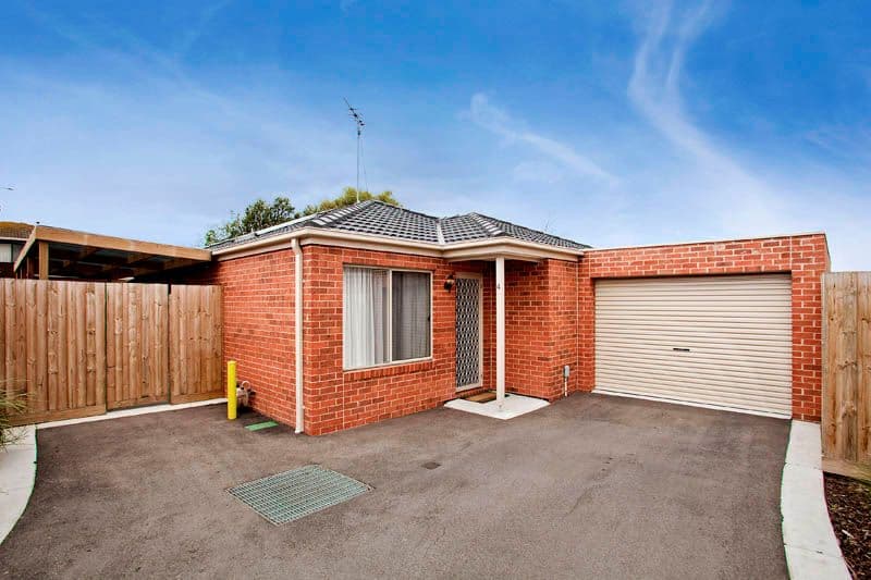 20 Trenton Parade, ST ALBANS PARK VIC 3219, St Albans Park - Image 1