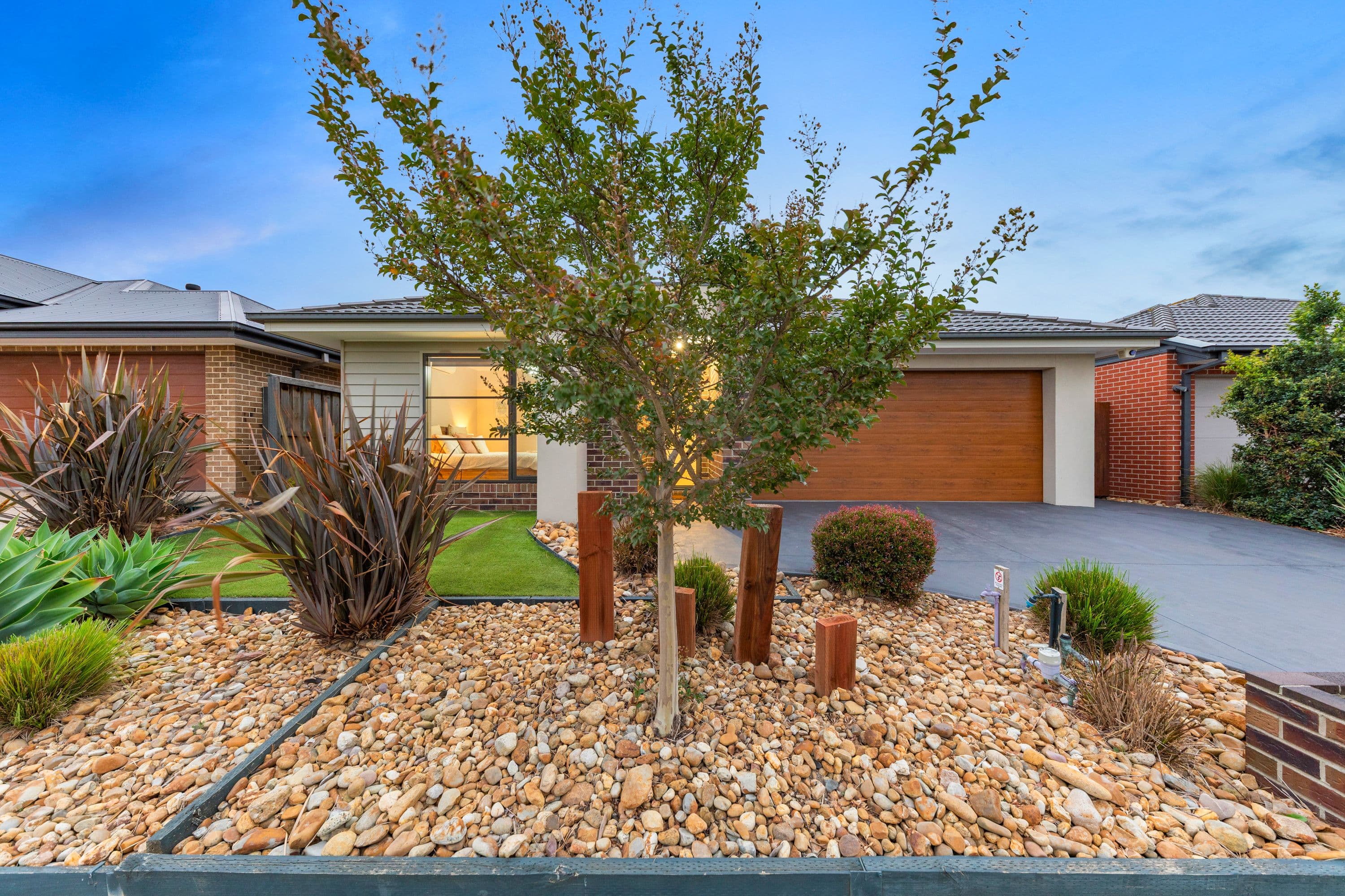 7 Manhattan Drive, Officer VIC 3809, Officer - Image 1