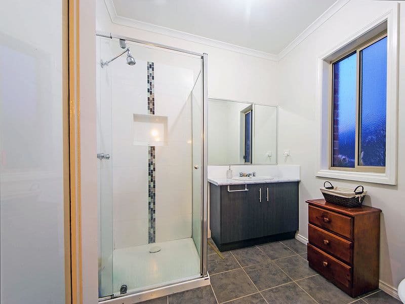 4 Loretta Boulevard, TARNEIT VIC 3029, Tarneit - Thumbnail 4