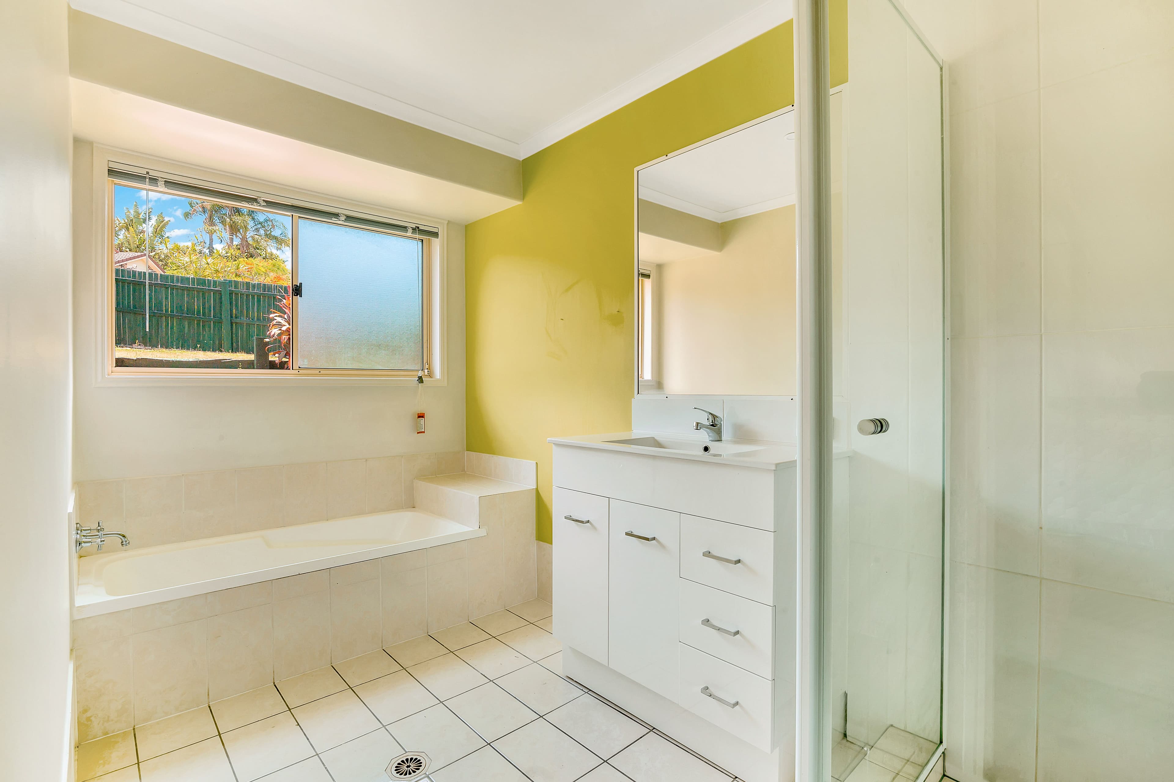 8 Mona Court, Oxenford QLD 4210, Oxenford - Thumbnail 7