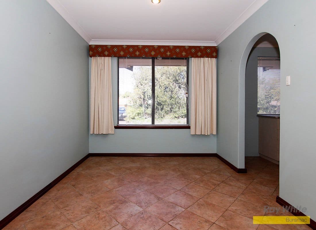 43 Jacaranda Drive, BALLAJURA WA 6066, Ballajura - Thumbnail 3