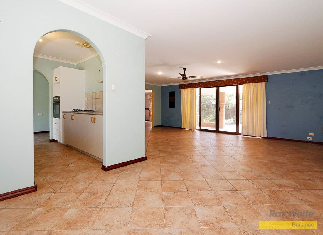 43 Jacaranda Drive, BALLAJURA WA 6066, Ballajura - Thumbnail 4