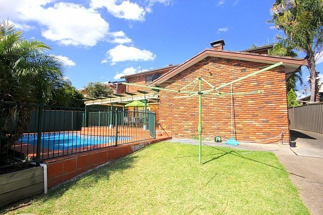 1 Garry Court, GEORGES HALL NSW 2198, Georges Hall - Thumbnail 7