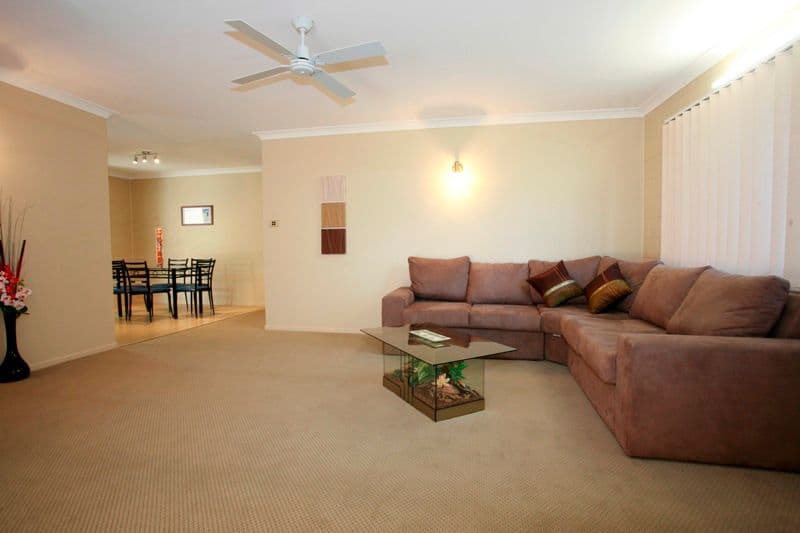 17 Miles Avenue, KELSO QLD 4815, Kelso - Thumbnail 6